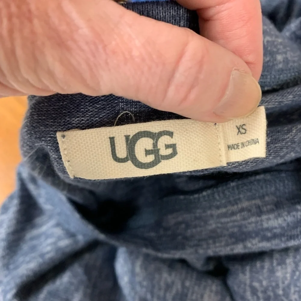 UGG tunic top sweater side slit w/ribbon close XS L26 in 19 in pit